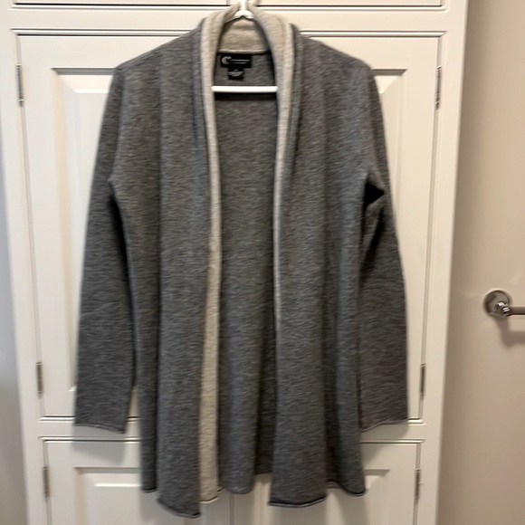 Bloomingdale's Sweaters - Bloomingdale’s Cashmere Cardigan